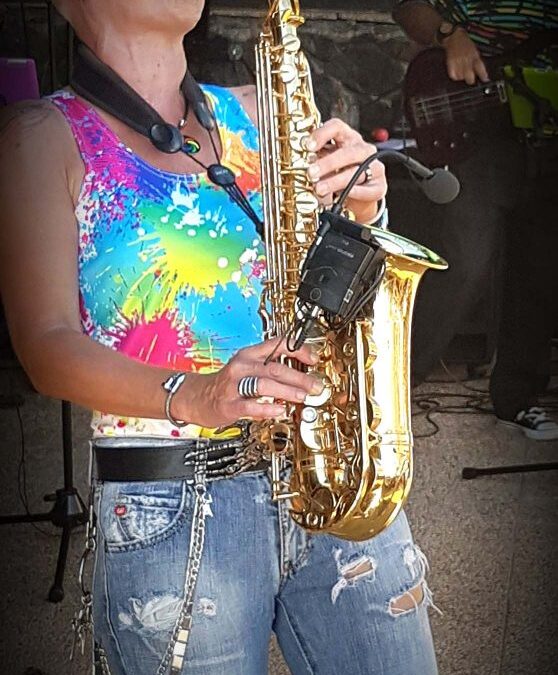 It’s All About The SAXOPHONE PIN BADGE